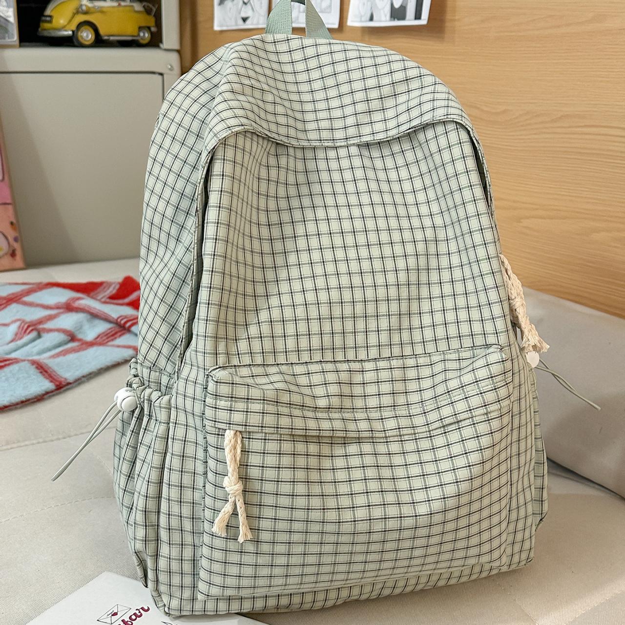 

Minimally Designed Student Checkered Backpack with Large Capacity University Backpack with Multiple Pockets Suitable for Daily and Student Use Small size