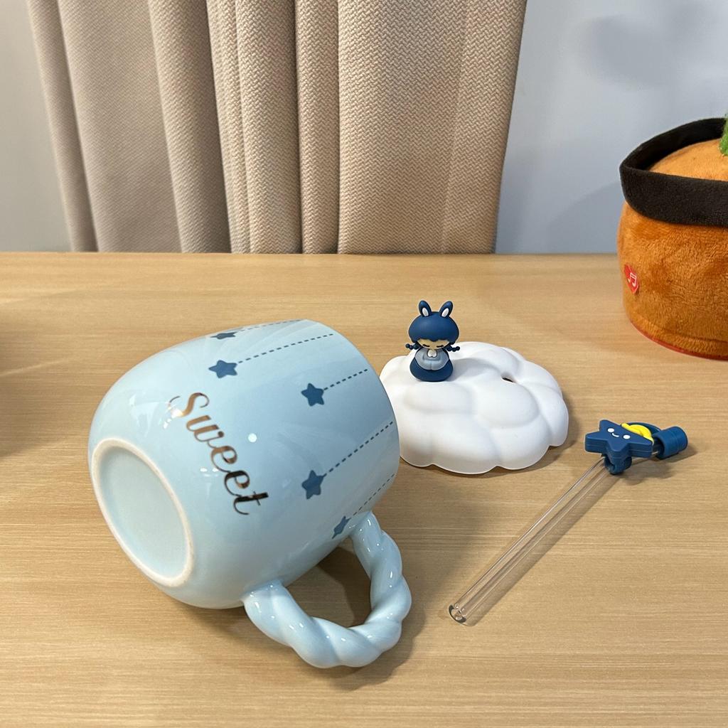 Blaues Mädchen Keramiktasse Große Kapazität mit Deckel Löffel Große Bauch Tasse Trinkwasserbecher Geburtstagsgeschenk für Mädchen Praktisch