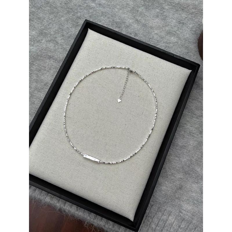 Alien-shaped Freshwater Pearl Small Silver Strip Pearl Necklace, Silver-plated Broken Silver, Luxury Casual Collar Chain