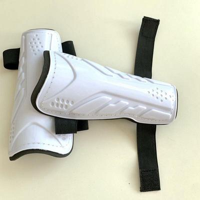 Football Shin Guards Football Calf Protective Gear Shin Pads Leg Equipment Soccer Equipment For Men Women Reduces Shocks &