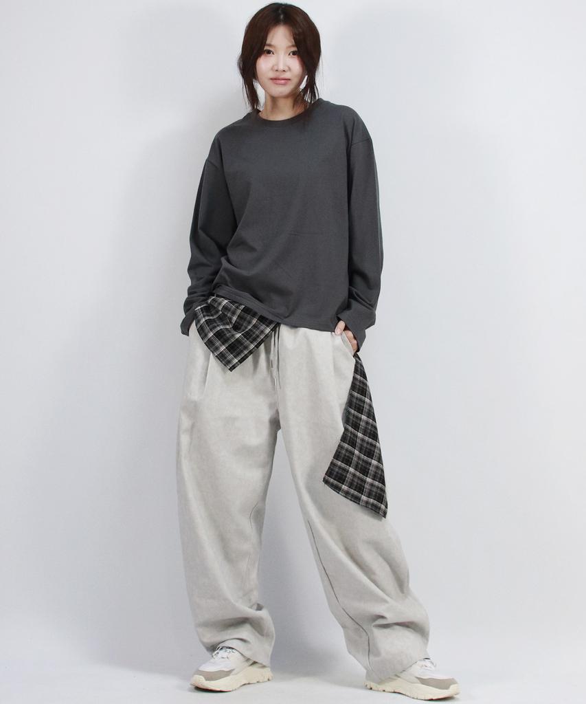 Deumakeu Grunge Washing Side One Tuck Curved Wide Pants Gray