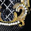 2025 Goldener Samt Langarmkleid mit europäischer und amerikanischer Schwerstickerei, Pailletten und Perlendetails