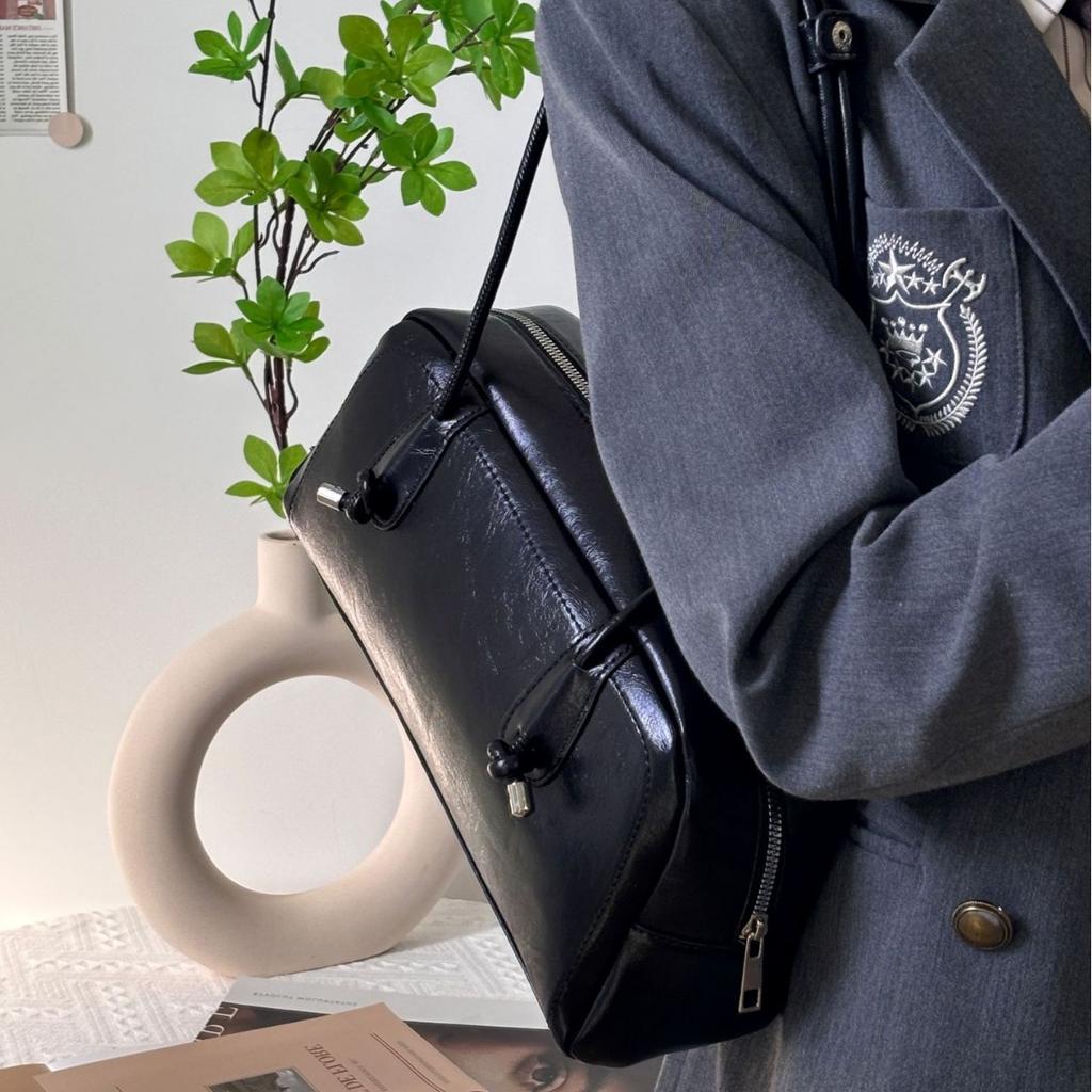 Boston Large Bag for Women, Large Capacity 2024 New Model, High-End Texture, Niche Commuter Shoulder Underarm Pillow Bag