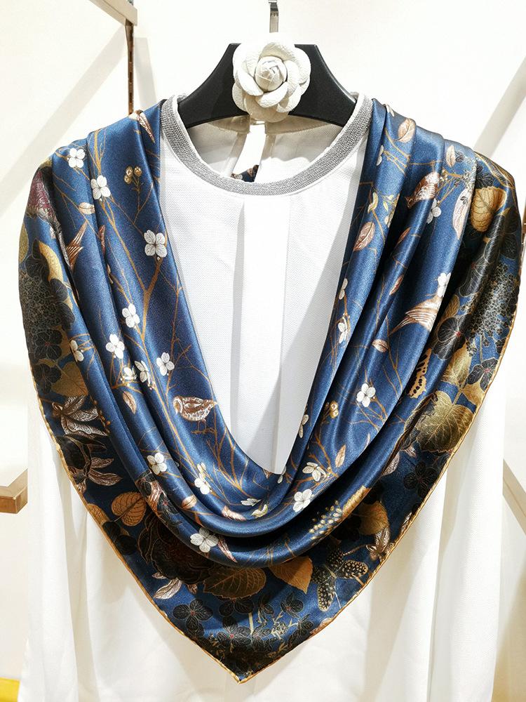 Low-key stunning Hangzhou silk mulberry silk scarf retro gray-blue printed silk scarf square shawl