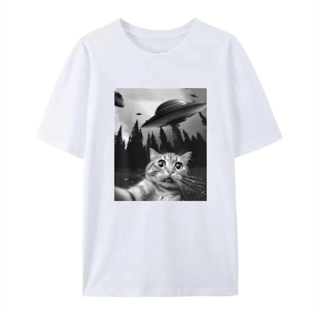 Funny Gangster Black and White Armed Cats Meme Graphic T Shirts Men Women Vintage Fashion Cotton Short Sleeve T-shirt