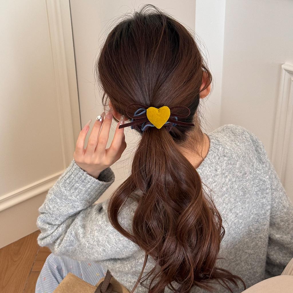 Samtherzförmige Schleife Haargummi und Stirnband sind vielseitig zum Binden von Dutts und als Haaraccessoires