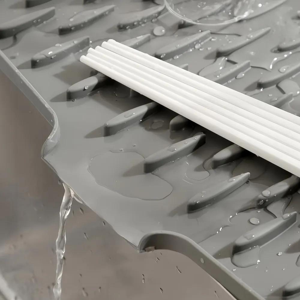 Sink Mat, Flexible Silicone/Rubber Pad with Drainage Holes, Protects Dishes & Sink Surface, Scratch-Resistant, Heat-Resistant & Dishwasher-Safe