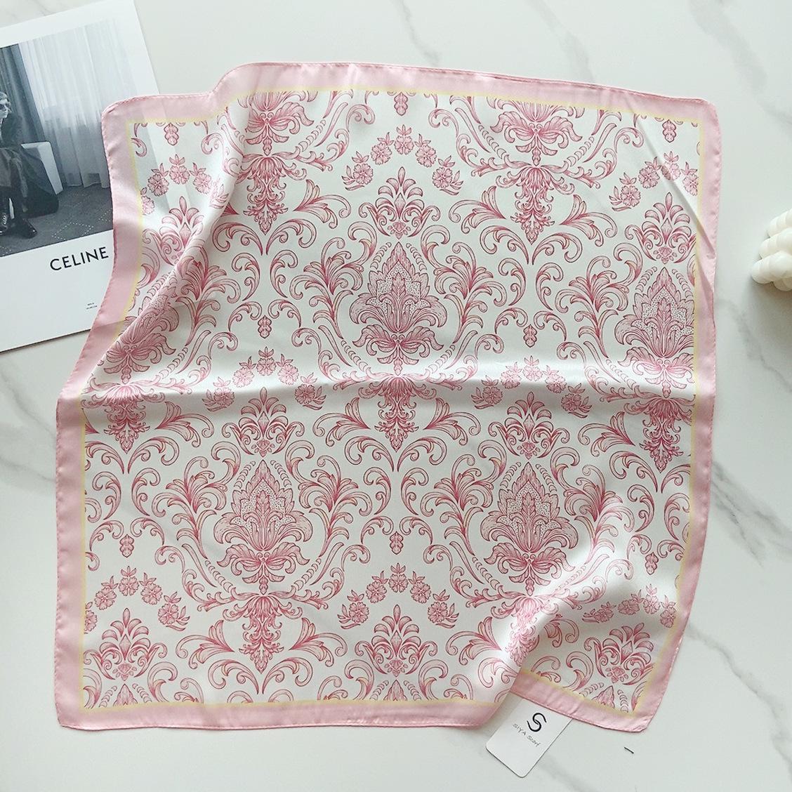 

Квадратный шелковый платок на голову с цветочным узором 58 см: Летний стиль в корейском стиле 58x58 cm