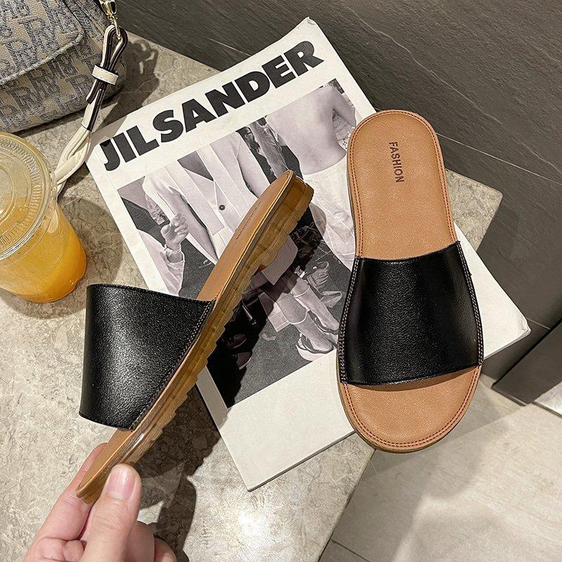 

Women who wear slippers in summer, women with non-slip beef tendon soles in summer, pregnant women with flat and cool slippers 35 чорний