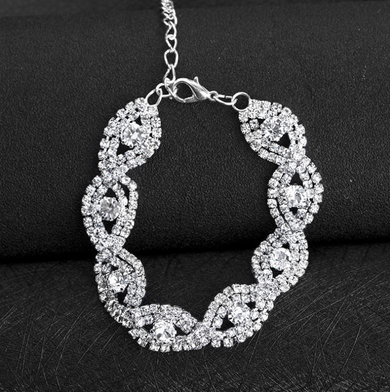 Women Jewelry Elegant Deluxe Crystal Bracelet Women Infinity Rhinestone Bangle