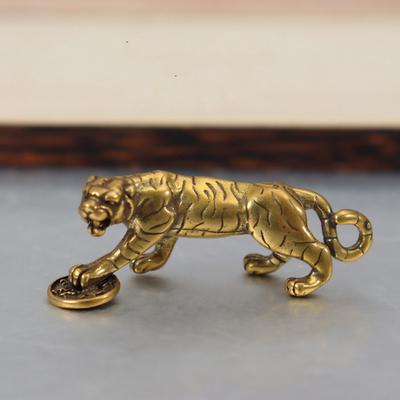 1 STK Vintage Kupfer Tiger Auto Schlüsselanhänger Anhänger Retro Messing Tier Tiger König Figuren Ornamente Männer Schlüsselringe Halter Geschenke