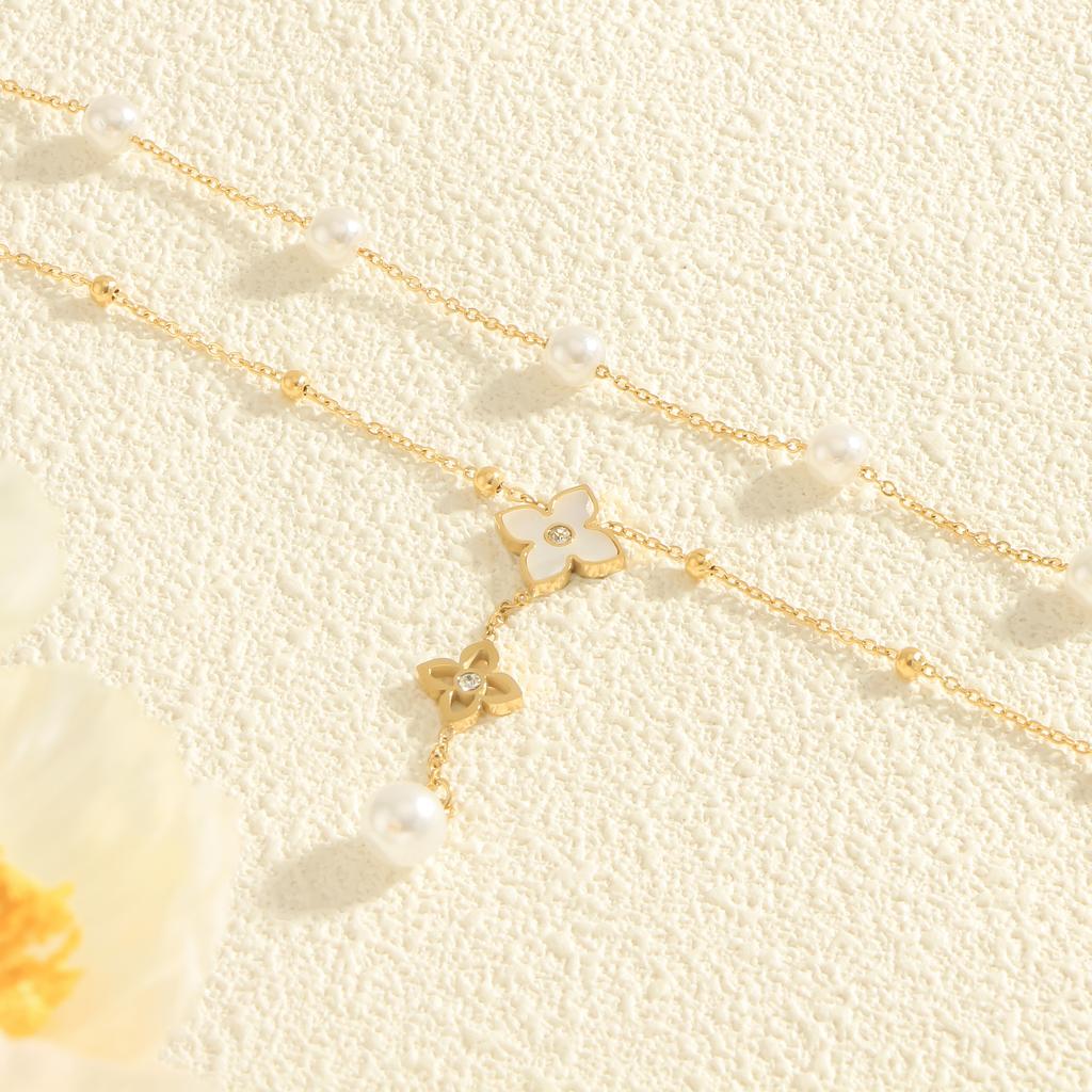 Pearl four-leaf clover pendant with zirconia luxury and elegant style women's fashion double-layered necklace for daily wear