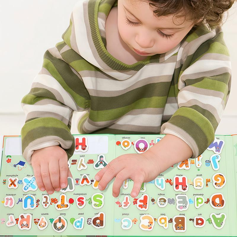 Children's Magnetic Phonics Book: 26 English Letters Spelling & Early Learning Game