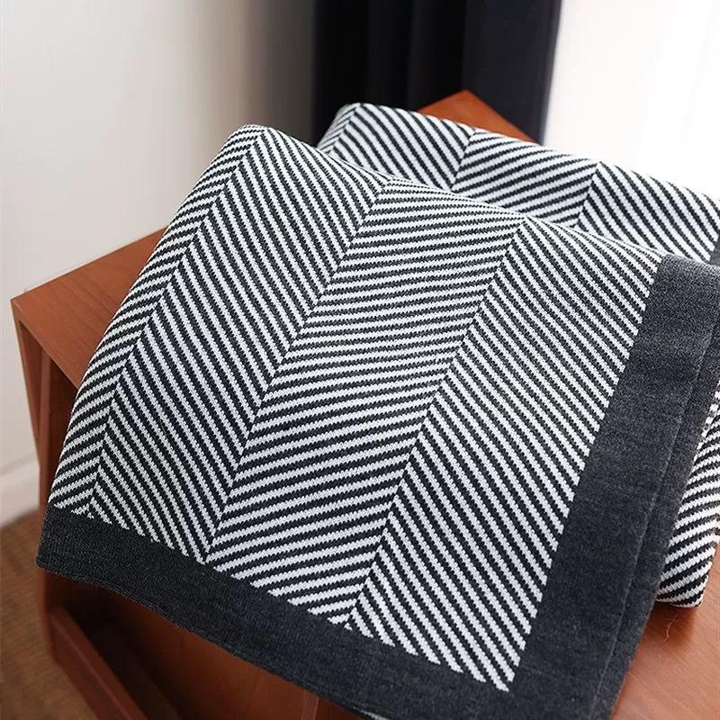 

Car Nap Blankets Nordic Knitted Blanket Throw Stripe Sofa Leisure Cover Homestays Bed End Towel Soft Blanket Warm Shawl Household Hotel Bedspreads 125x150cm чёрный