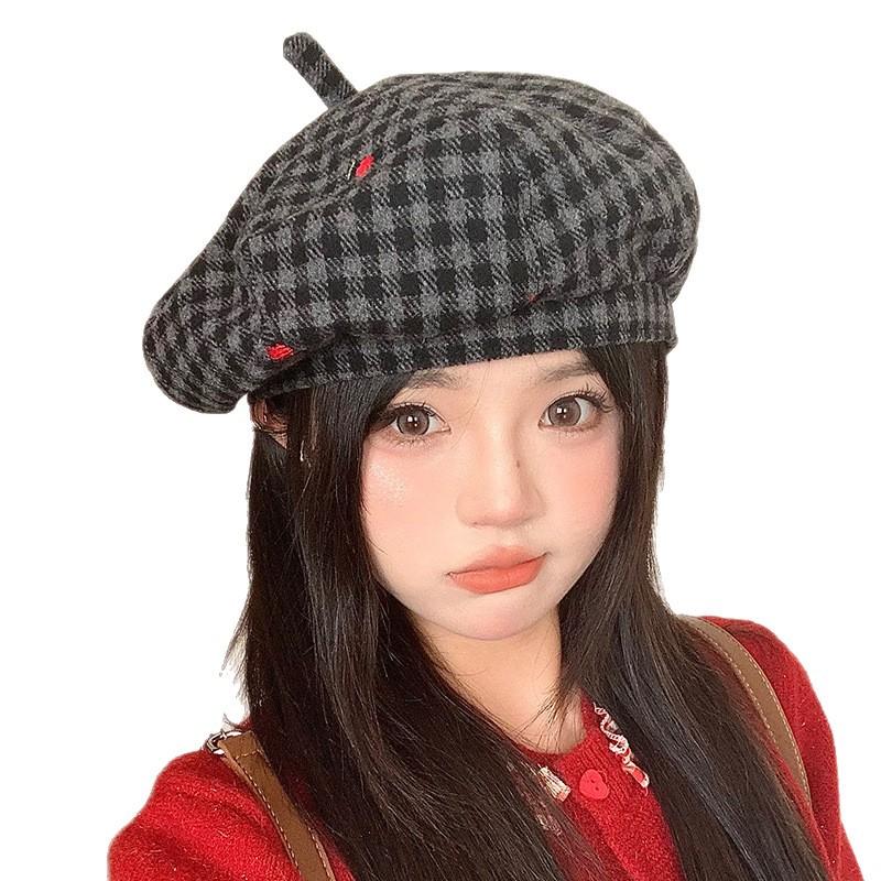 Autumn Hat Women's Versatile Embroidered Flower Beret Sweet and Cute Octagonal Hat Showing Face Little Painter Hat