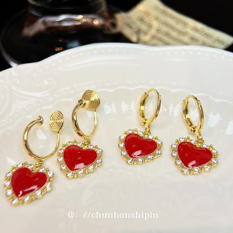 Retro festive New Year's red love ear clips, earrings without earholes, small fragrant wind dripping oil,advanced sense mosquito coil disc ear buckles