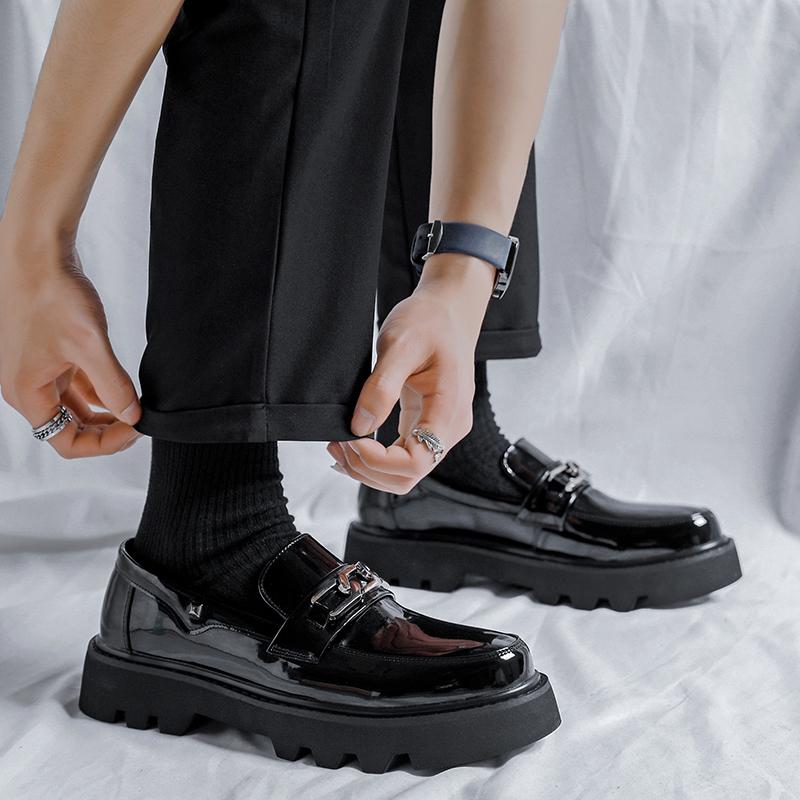 New Design Mens Loafers Luxury Fashion Patent Leather Shoes Black Stylish Slip-on Driving Shoe Party Nightclub Platform Footwear