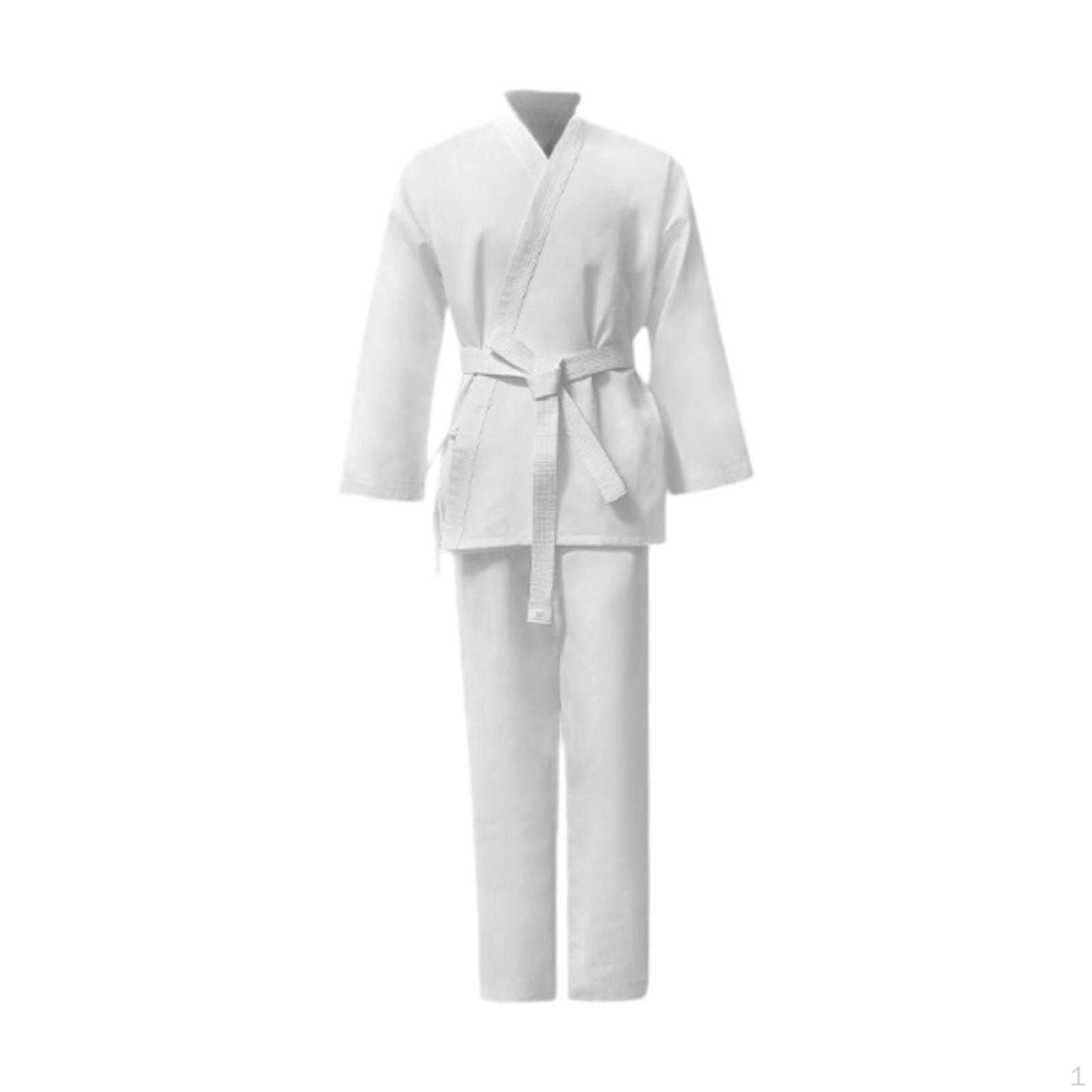 

Breathable Karate Clothing Set for Sparring Activities 200