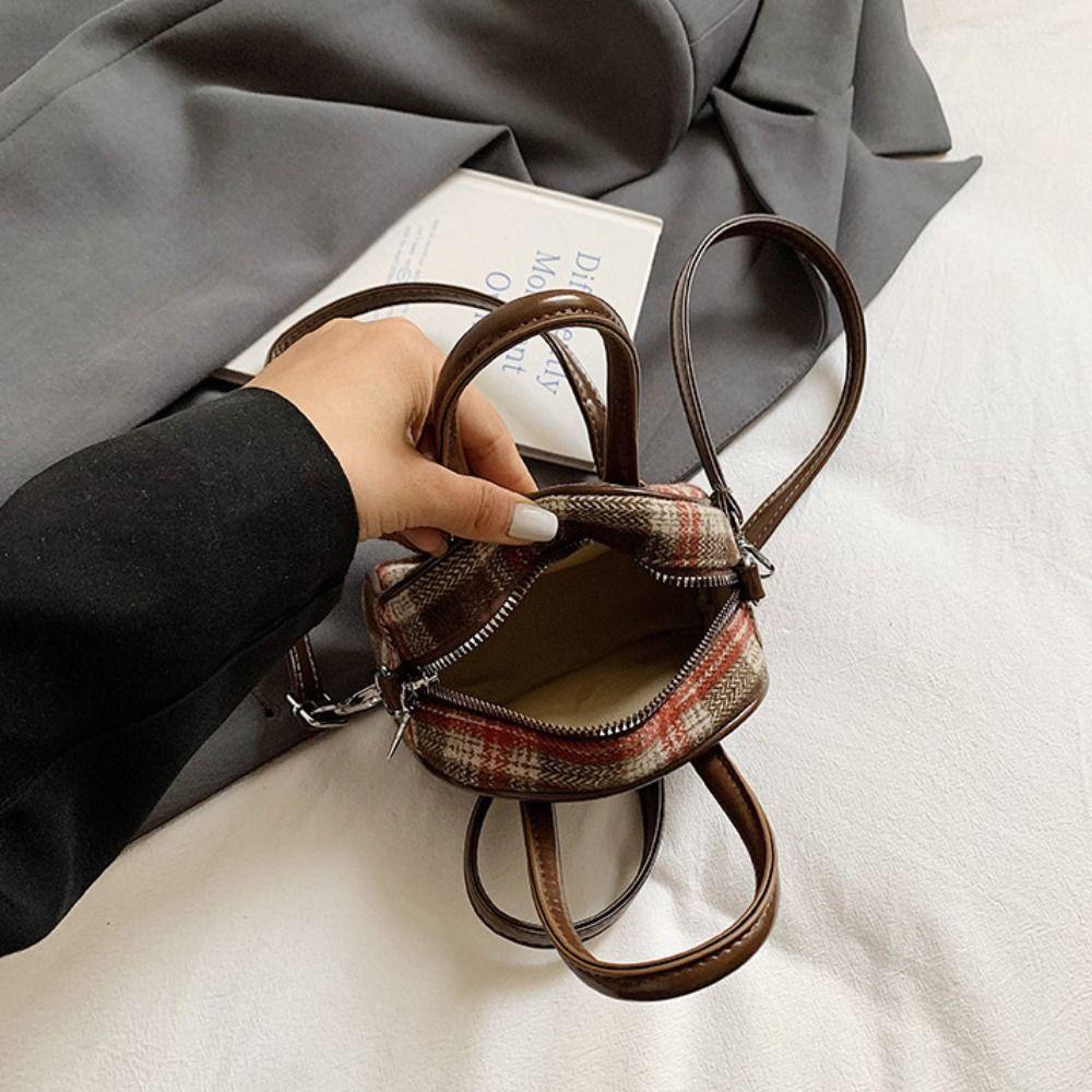 French Style Boston Shoulder Bag Cloth Women Handbags Trendy Woolen Plaid Bowling Bag  Girls