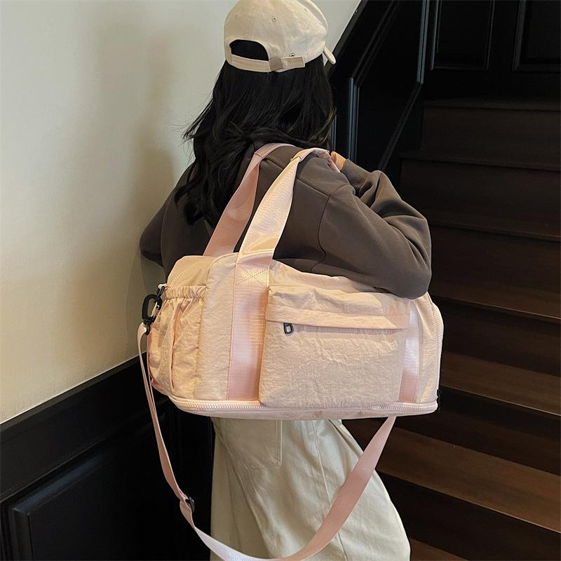 Travel bag Women's short-distance portable large-capacity travel bag Dry and wet separation sports fitness bag Commuter tote bag