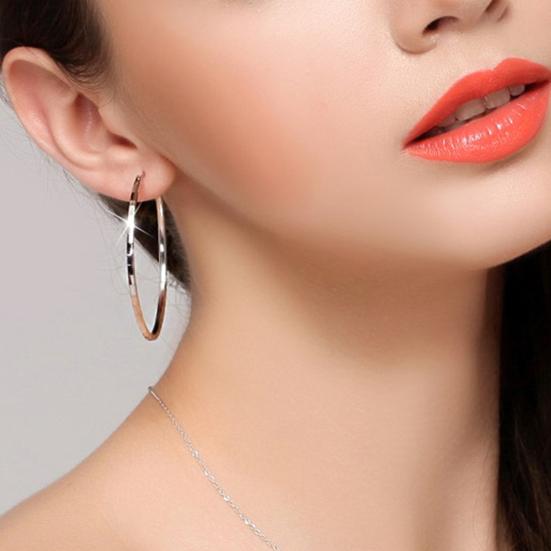 Yousheng 1 Pair Hoop Earrings Exaggerated Rhombus Texture Large Circle Geometric Bright Luster Women Girl Round Earrings Charm Jewelry Decoration Gift