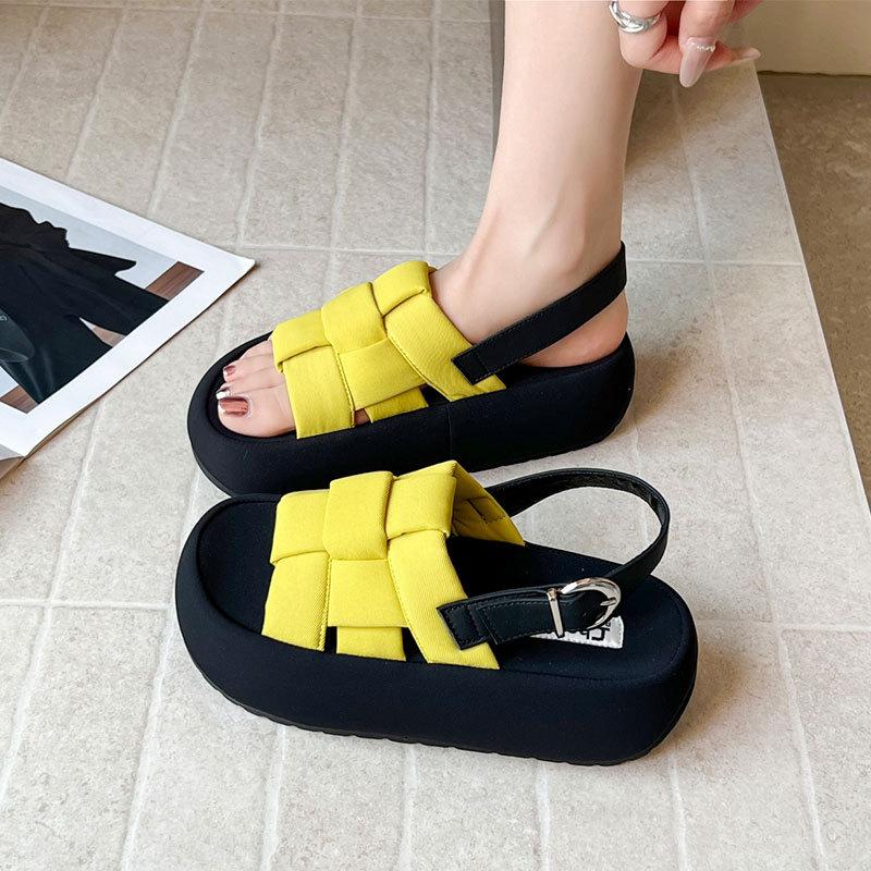 Super fire woven platform sandals new summer models go out with skirts non-slip open-toed beach Roman shoes