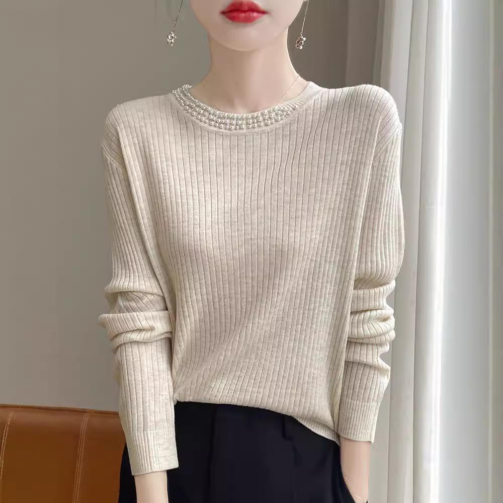 The New Autumn Round-neck Knitted Base Layer, Long-sleeved Women's Diamond-encrusted Solid Color Sweater, Loose