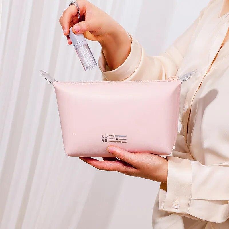 PU Portable Waterproof Dumpling Makeup Bags Skin Care Products Toiletry Organizer Traveling Large Capacity Wash Storage Bags
