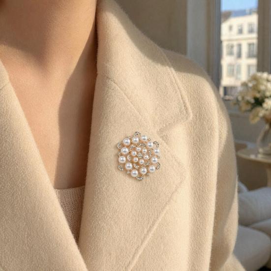 Dress Brooch Faux Pearl Rhinestone Flower Brooch, Retro Lapel Pin for Oxidation Resistant Wedding Party Bridal Shower, Women Girls Clothing