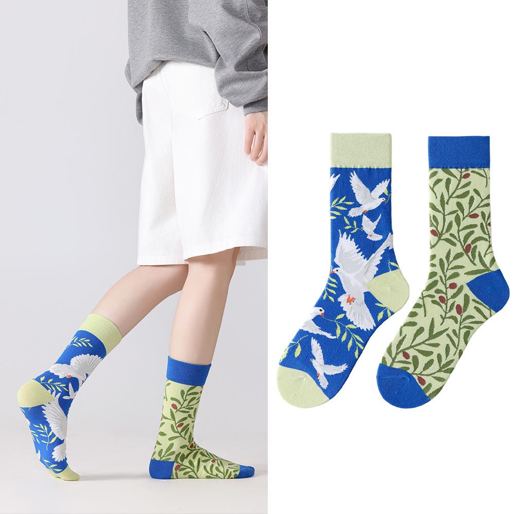 Unisex Trendy Cotton Mid-Calf Socks for Autumn/Winter - Sporty & Casual