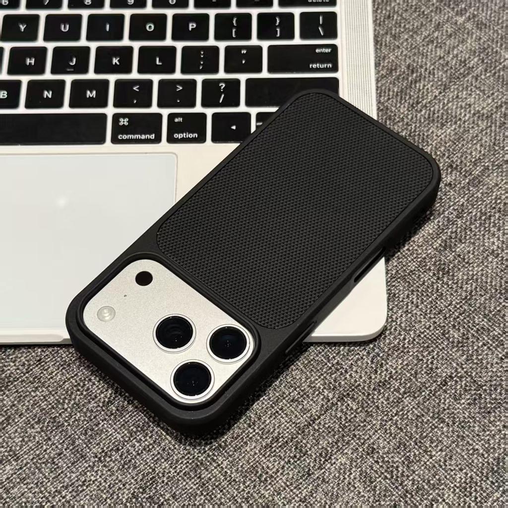 Technology pattern is suitable for second change iPhone17 sticky leather mobile phone case Apple 16promax protective case electroplated mobile phone