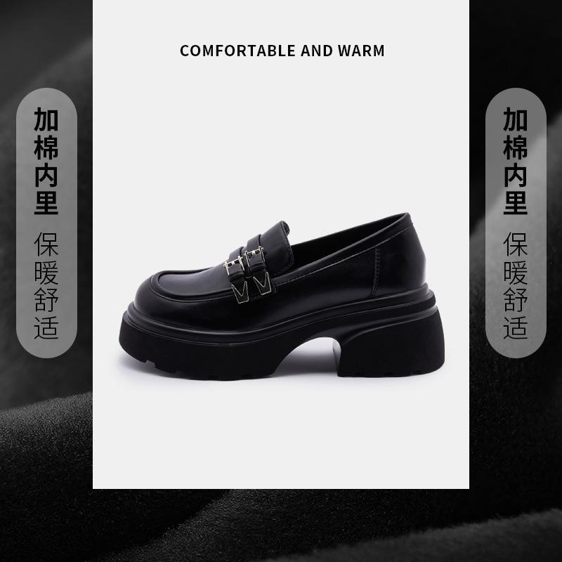 

thick-soled leather small leather shoes women s British style autumn 2025 new round-headed single shoes metal buckle belt soft-soled loafers 40