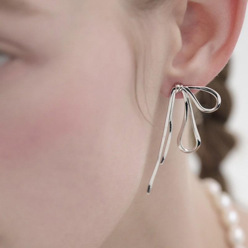 Comelico Atelier Knot Ribbon Earrings