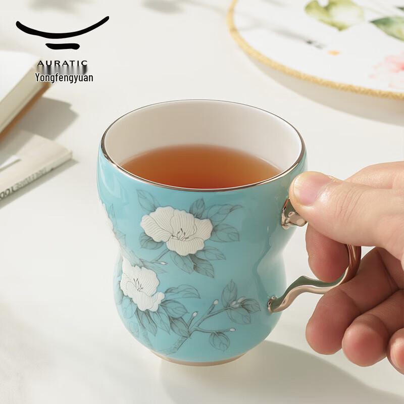 Yongfengyuan Madam Porcelain Hand-Painted Ceramic Mug