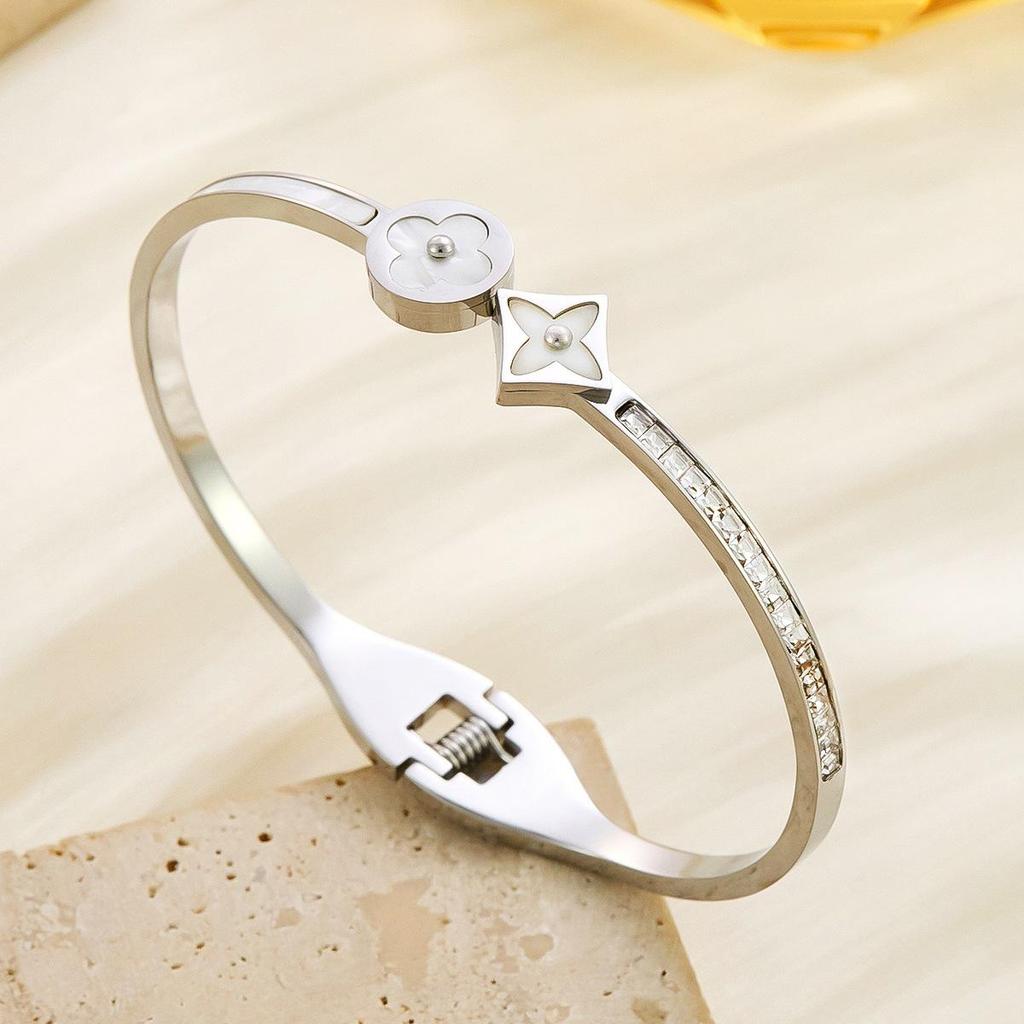 Stylish Rhinestone Four-Leaf Clover Titanium Steel Bangle for Women - High-Grade Open Bracelet Jewelry