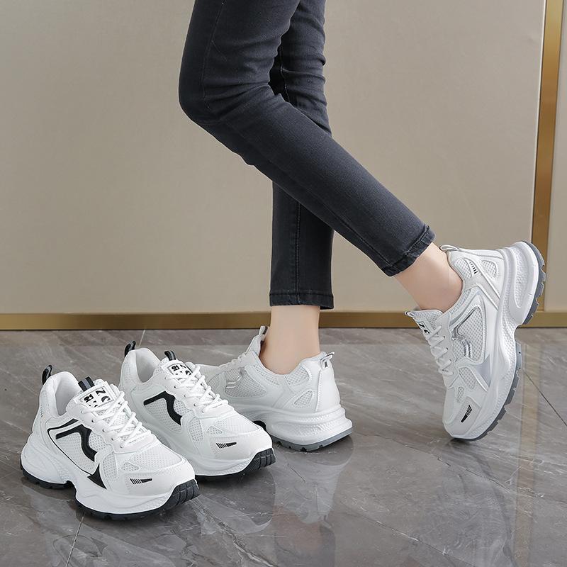 Herbst und Winter Papa-Schuhe Damen bequem atmungsaktiv vielseitig Mode einfarbig erhöhend dämpfend Laufschuhe Explosion