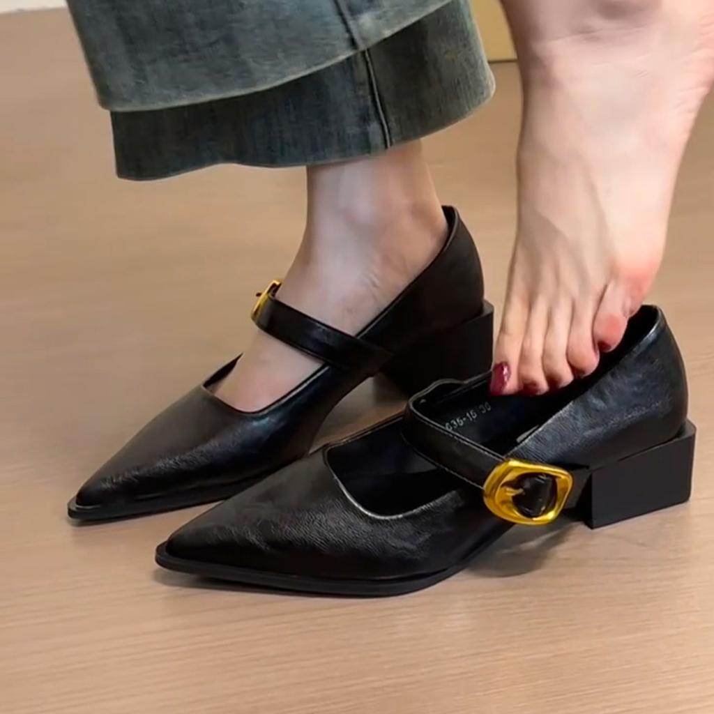 Sheepskin version~ retro metal one-word buckle thick heel small single shoes women's shallow mouth pointed temperament versatile Mary Jane shoes