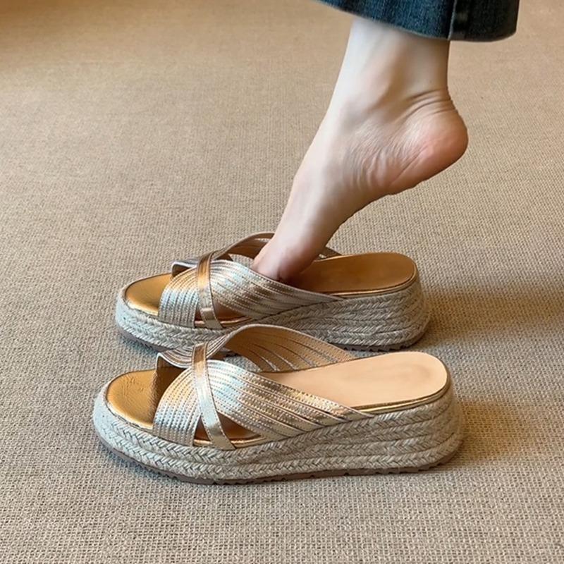 New Thick-soled Shoes for Women, Retro Soft Leather, Versatile, Height-increasing One-shoulder Slippers