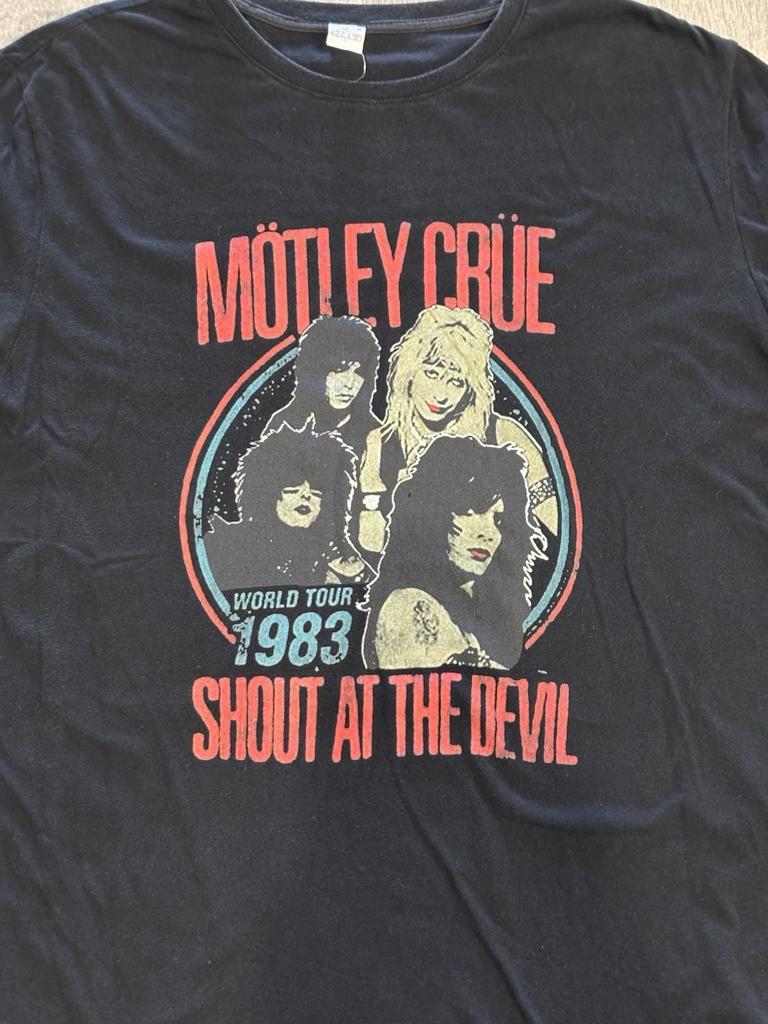 MOTLEY CRUE Tour 1983 SHOUT AT THE DEVIL Schwarzes Unisex-Shirt S-5XL WA3329