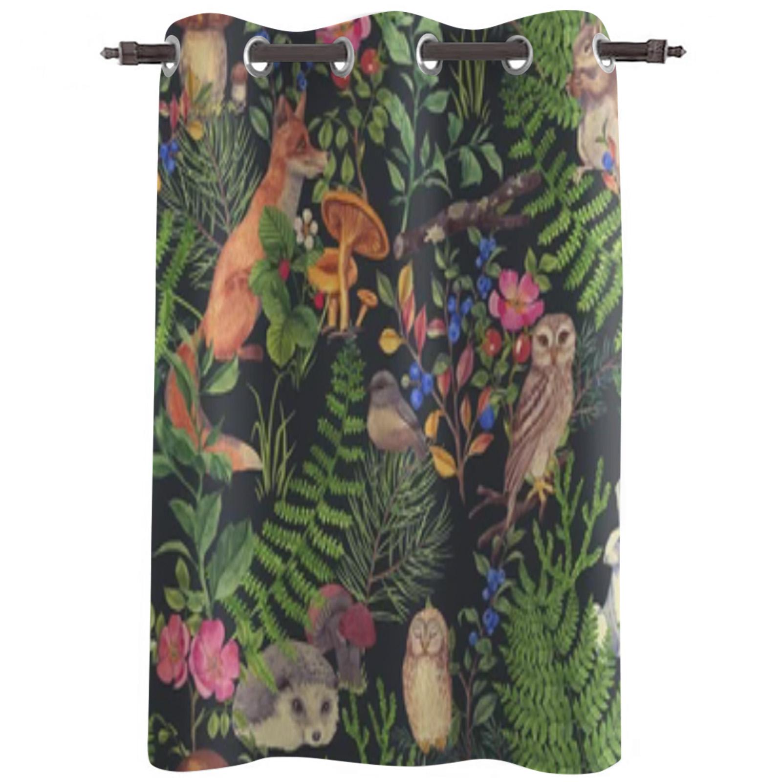 Красные и белые шторы в вертикальную полоску для гостиной — фото 9