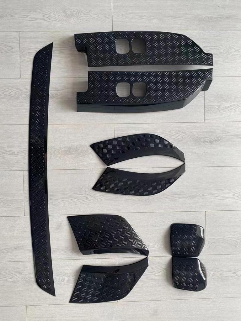 Defender 110/90 Rear Taillight Anti-Scratch Kit (2020+)