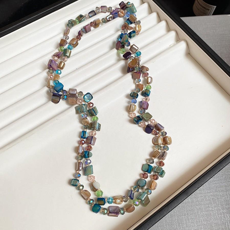 Turquoise Oval Beaded Necklace – Ethnic, Colorful, Retro Clavicle Chain for Women.