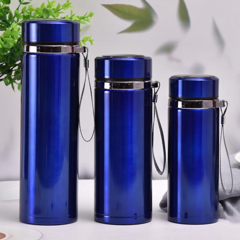 Gradient Rostfritt Stål Smart Isolerad Vattenflaska med Snodd - Stor Kapacitet, Bärbar för Utomhussporter