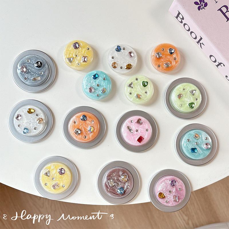 Vibrant Rhinestone & Gem Phone Grip: Magnetic, Retractable Airbag Holder and Finger Ring for Hands-Free Viewing.