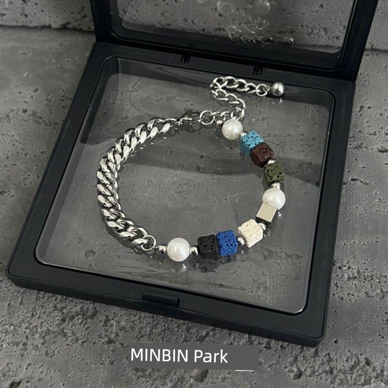 

Нишевый стиль Minbin Оригинальный браслет из трендовой вулканической породы для женщин Color Volcanic Stone Patchwork Cuban Bracelet
