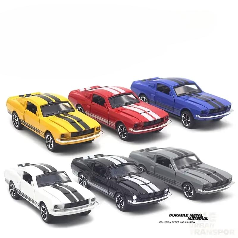 1: 32 Ford Mustang Vintage Car Alloy Car Model Sound and Light Car Toy Children's Gift Ornament