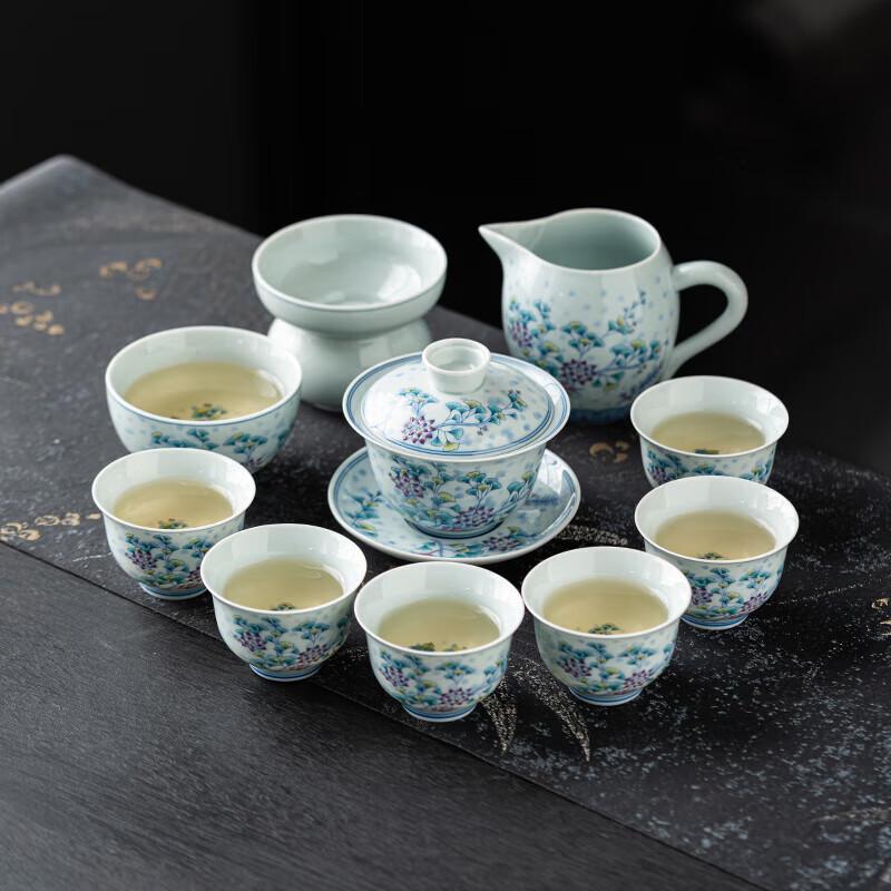 Hongyu Doucai Ceramic Tea Set - 11-Piece Baoxianghua Design