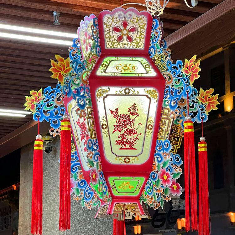 Handmade Cloth and Paper Lanterns for Spring Festival: Intangible Cultural Heritage Decorations