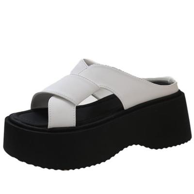 Letnie damskie klapki plażowe klapki skórzane grube buty na koturnie sandały na zewnątrz przytulne damskie wysokie klapki na platformie 7CM