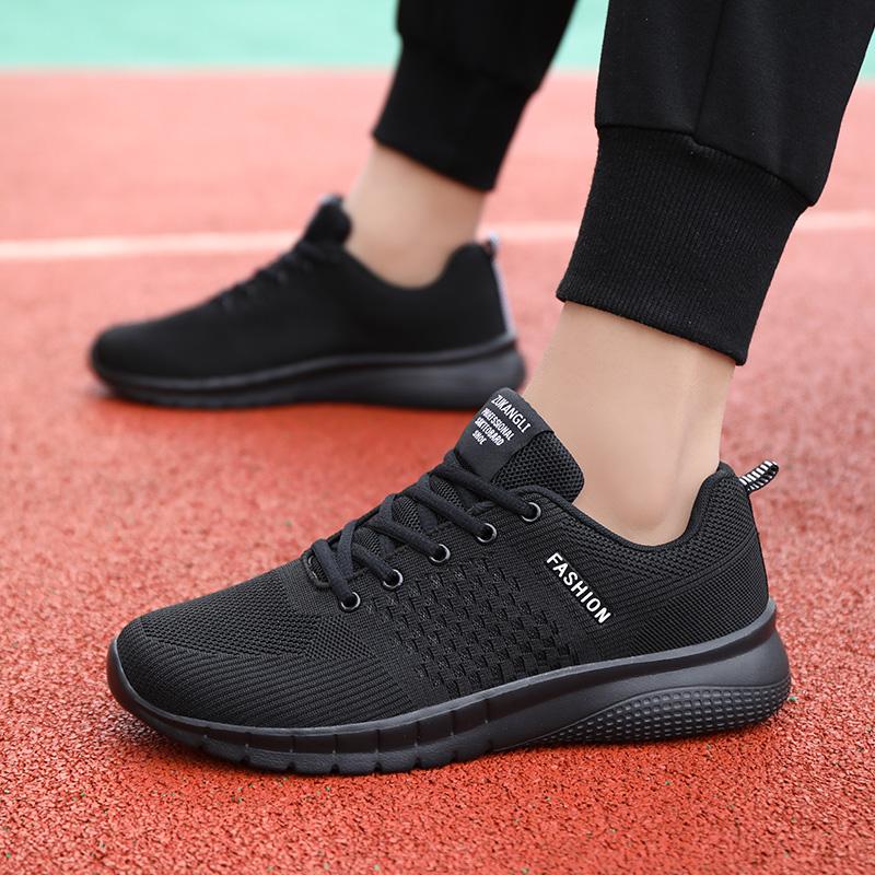 Men's Spring Black Casual Shoes Breathable and Non Slip Walking Shoes Outdoor Comfortable Fashionable Ultra Light Running Shoes